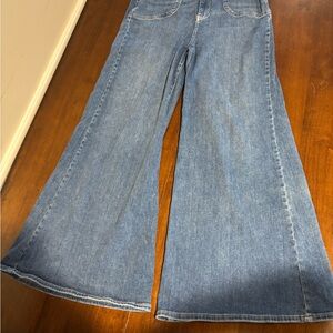 Wide-Leg Large Flare Blue Jeans With Built-in Front Clasp Belt
